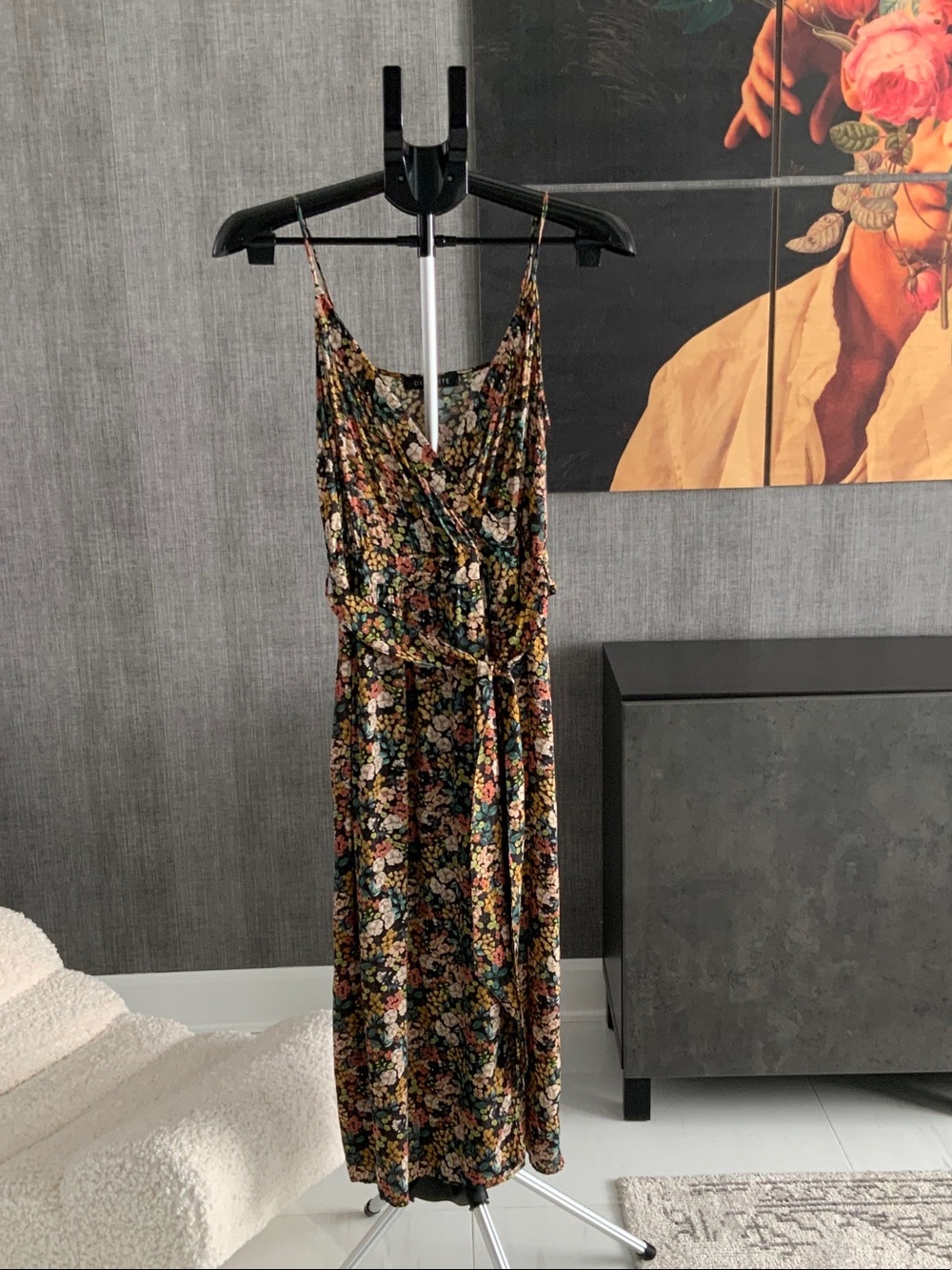 Dynamite Black Multi Floral Spaghetti-Strap Midi Dress S